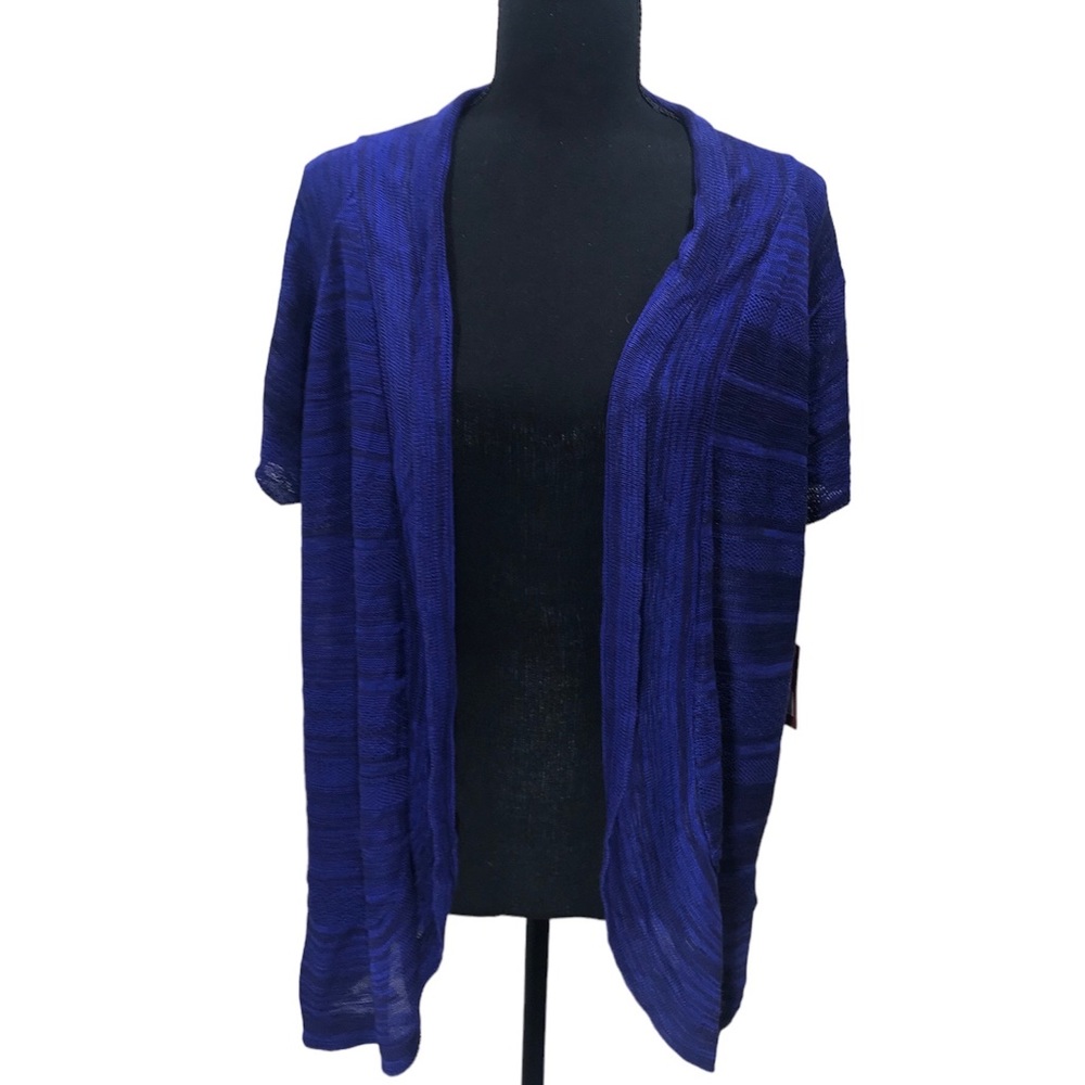 Cardigan asymmetric sweater.